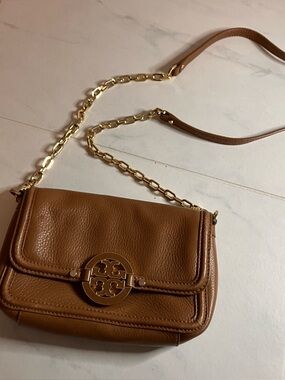 Tory Burch Tan Leather Chain-Trim Shoulder Bag